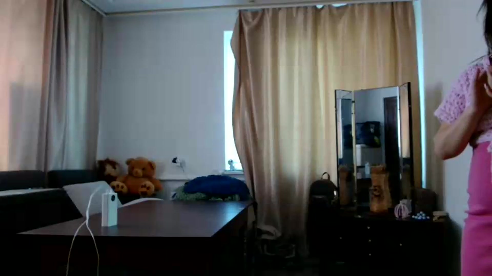 Gallery image thumbnail from MisssLove_is's myfreecams stream on, 07/04/2026, 07:50 image 11 of 20