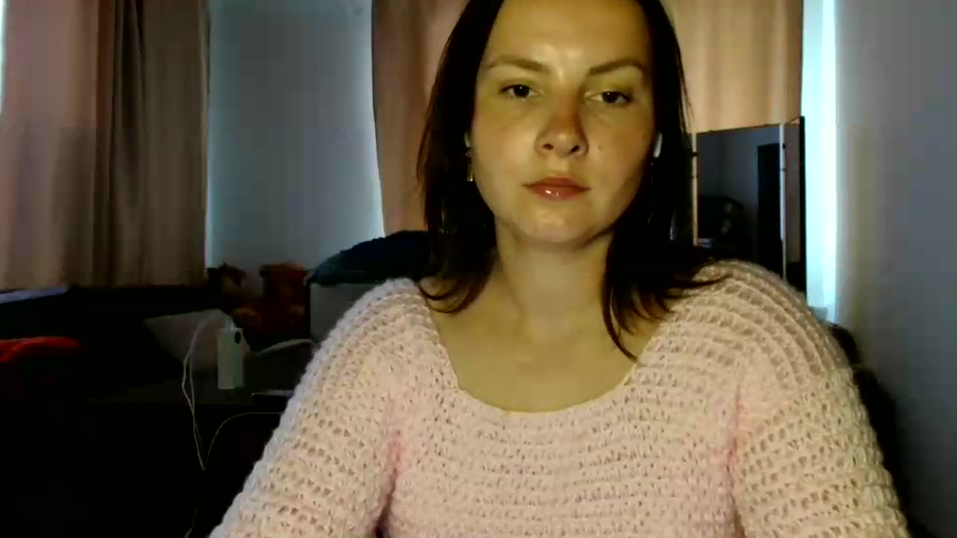 Gallery image thumbnail from MisssLove_is's myfreecams stream on, 07/04/2026, 14:20 image 13 of 20