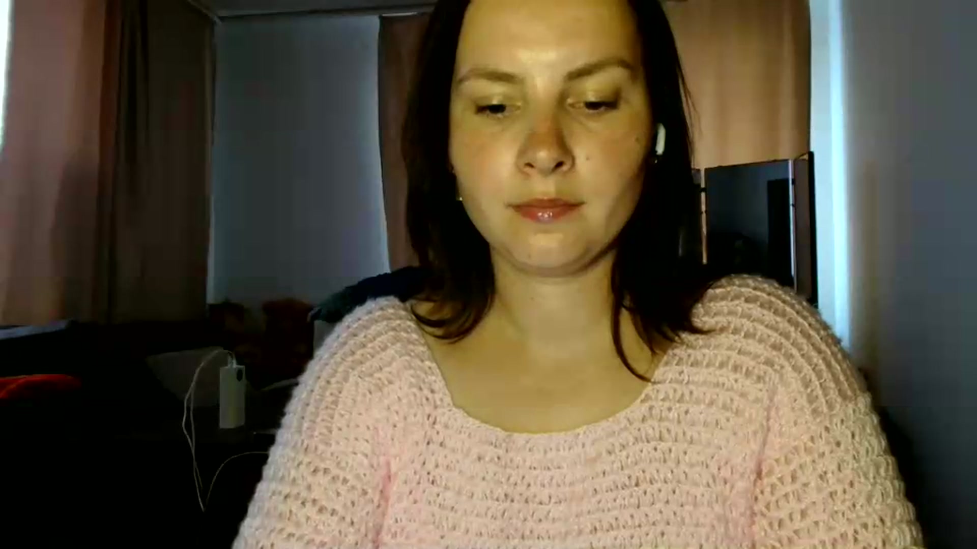 Gallery image thumbnail from MisssLove_is's myfreecams stream on, 07/04/2026, 14:20 image 15 of 20