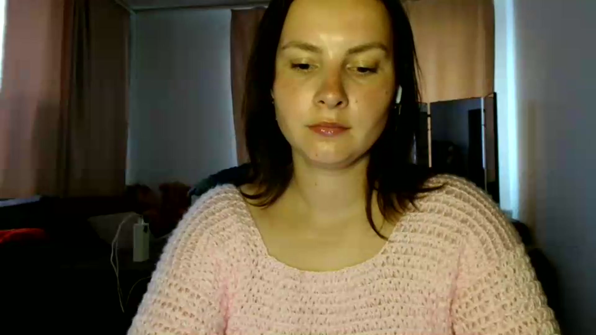 Gallery image thumbnail from MisssLove_is's myfreecams stream on, 07/04/2026, 14:20 image 14 of 20