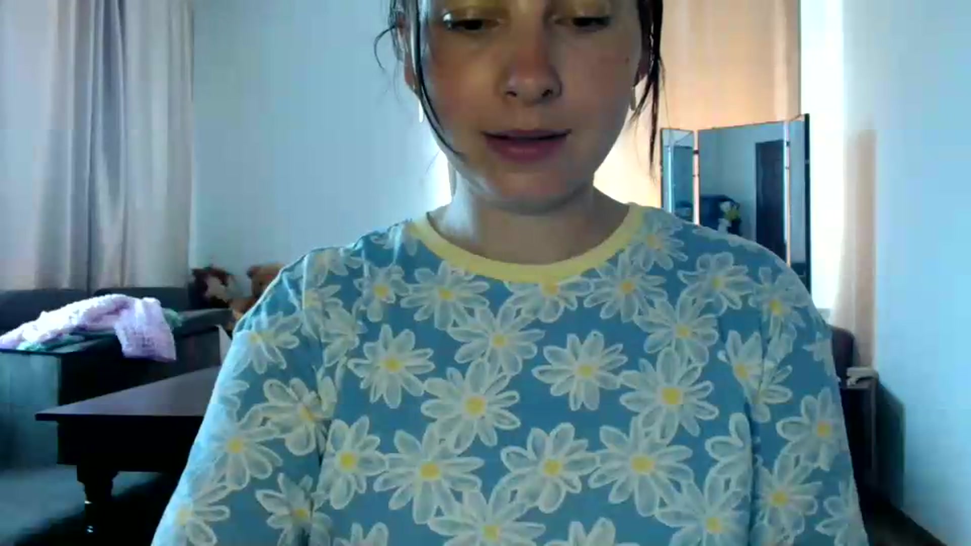 Gallery image thumbnail from MisssLove_is's myfreecams stream on, 07/08/2026, 12:25 image 6 of 20