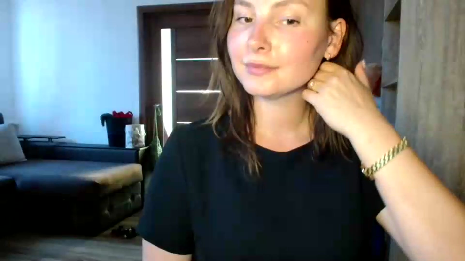 Gallery image thumbnail from MisssLove_is's myfreecams stream on, 08/08/2026, 17:33 image 4 of 20