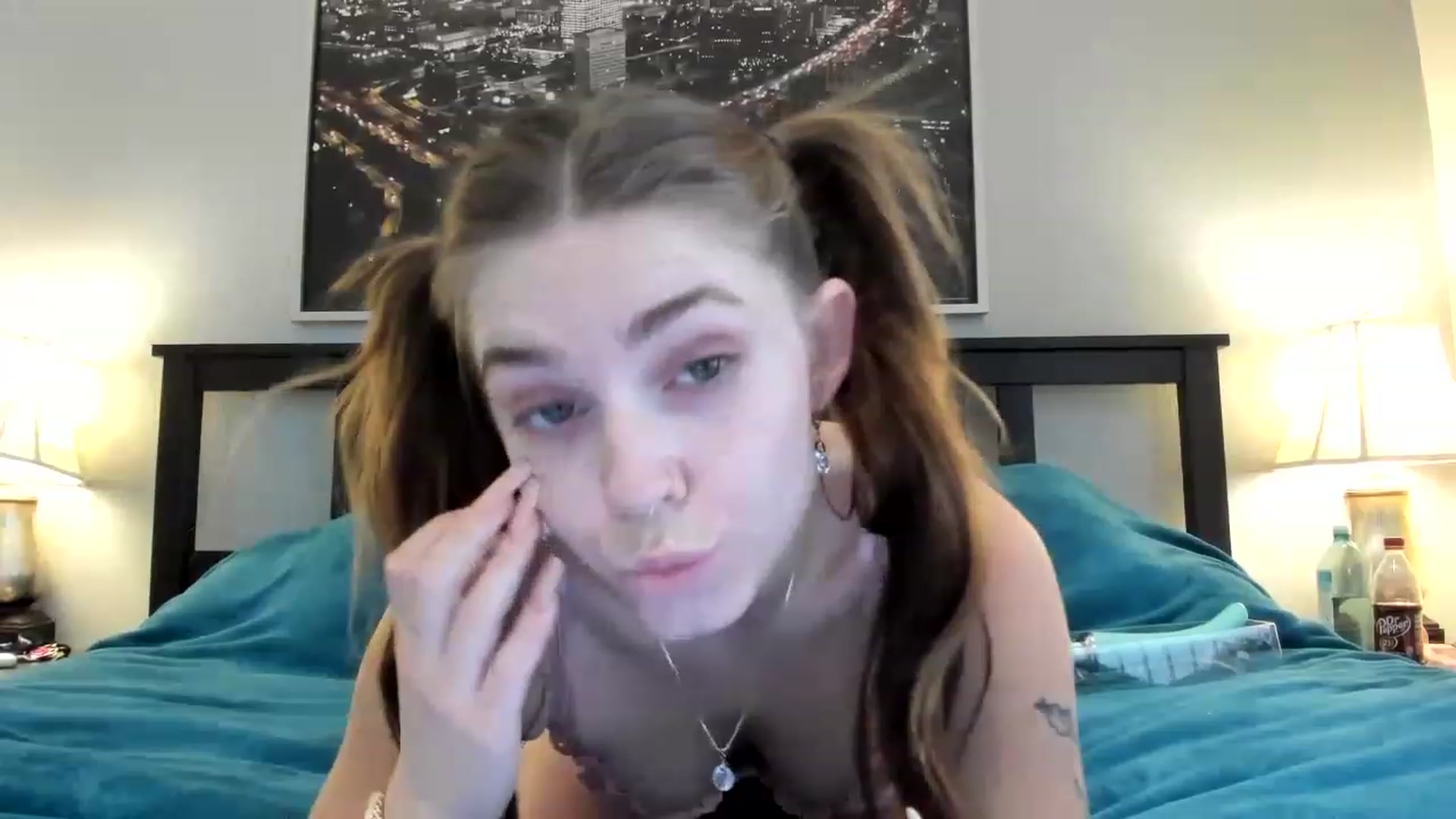 Gallery image thumbnail from MisssMolly420's myfreecams stream on, 01/13/2023, 19:23 image 2 of 20