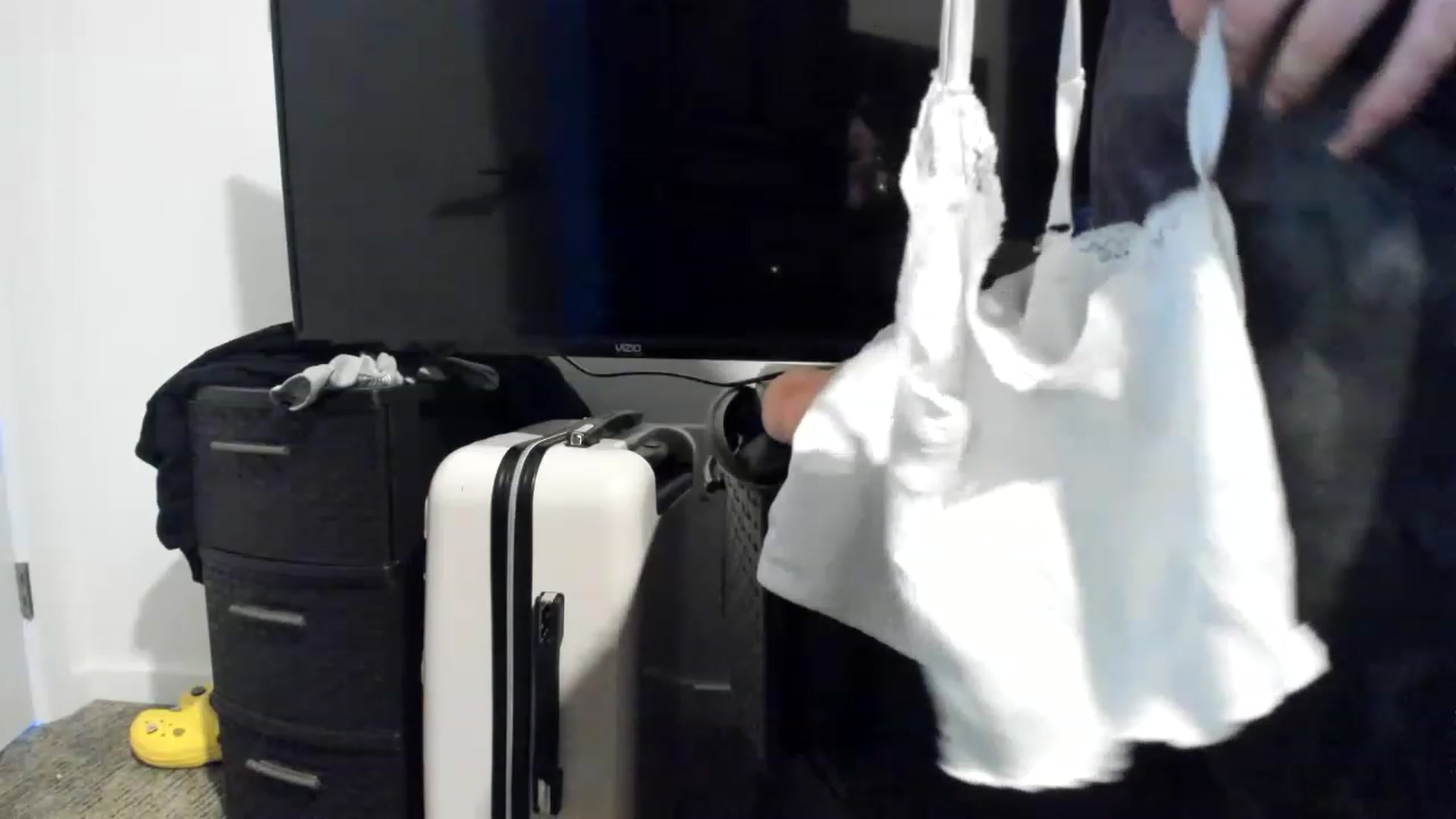 Gallery image thumbnail from MisssMolly420's myfreecams stream on, 01/22/2023, 19:30 image 8 of 20