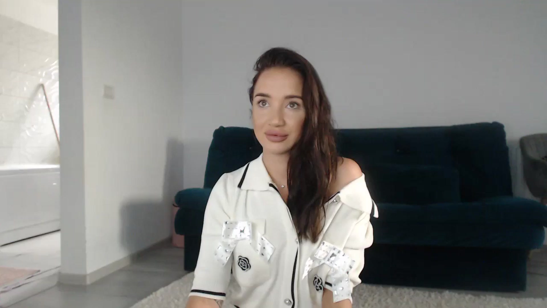 Gallery image thumbnail from Missshaziram's myfreecams stream on, 07/21/2024, 12:04 image 2 of 20