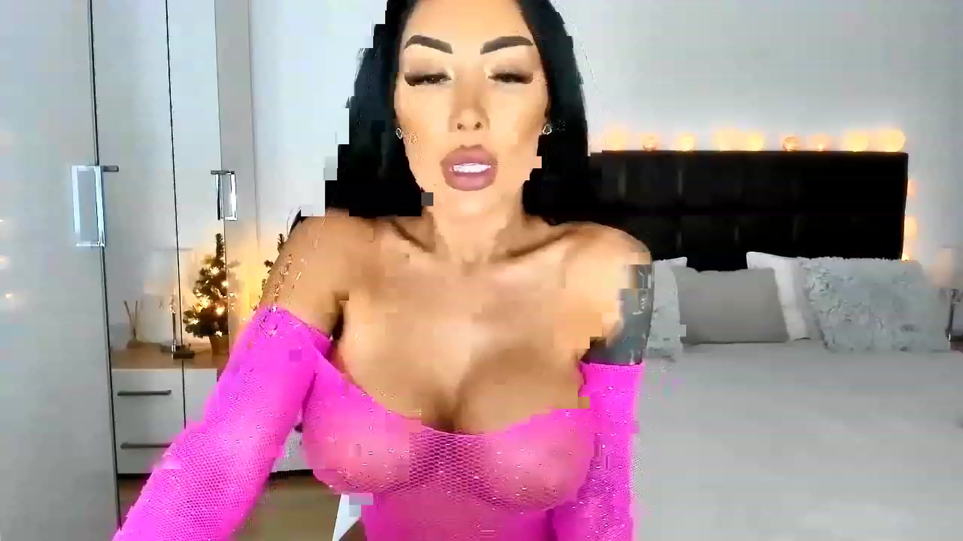Gallery image thumbnail from Misssophiex's myfreecams stream on, 12/27/2022, 22:16 image 3 of 20