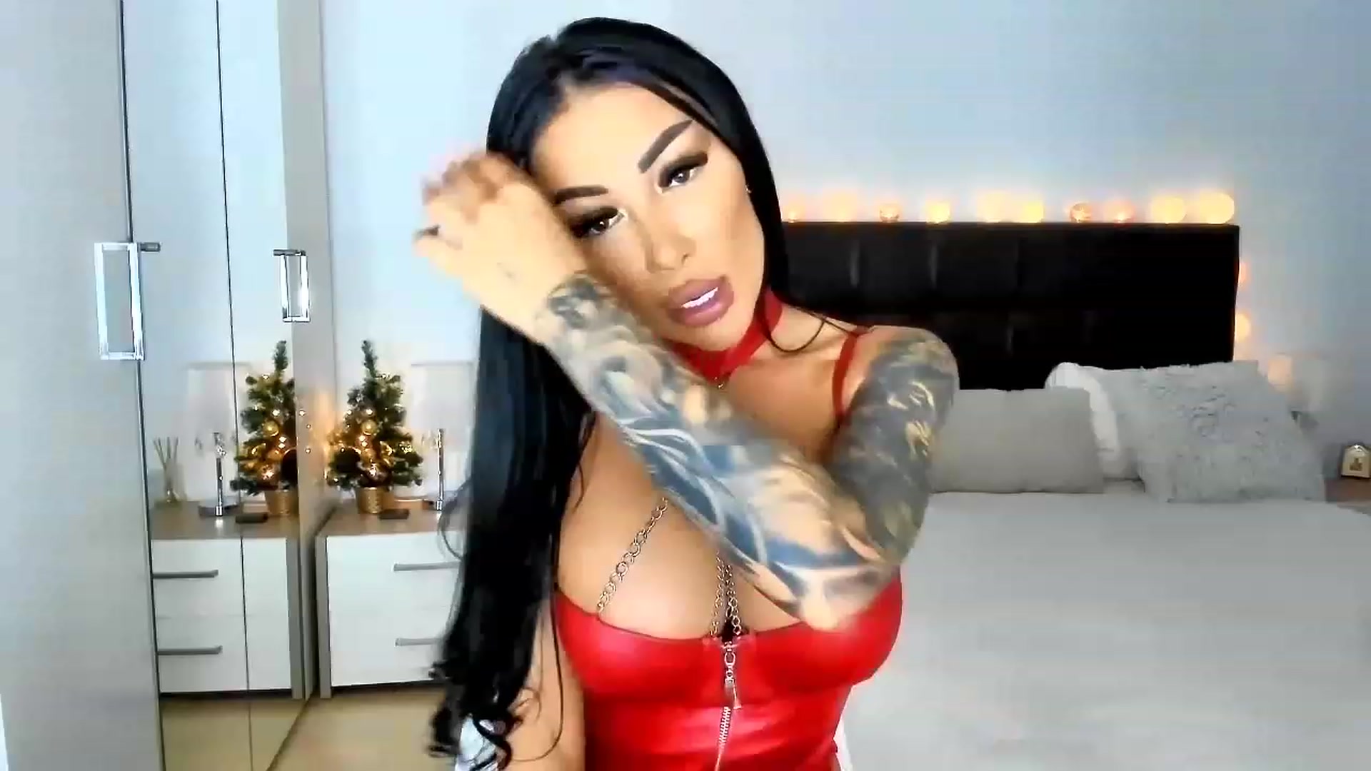 Gallery image thumbnail from Misssophiex's myfreecams stream on, 12/30/2022, 15:43 image 13 of 20