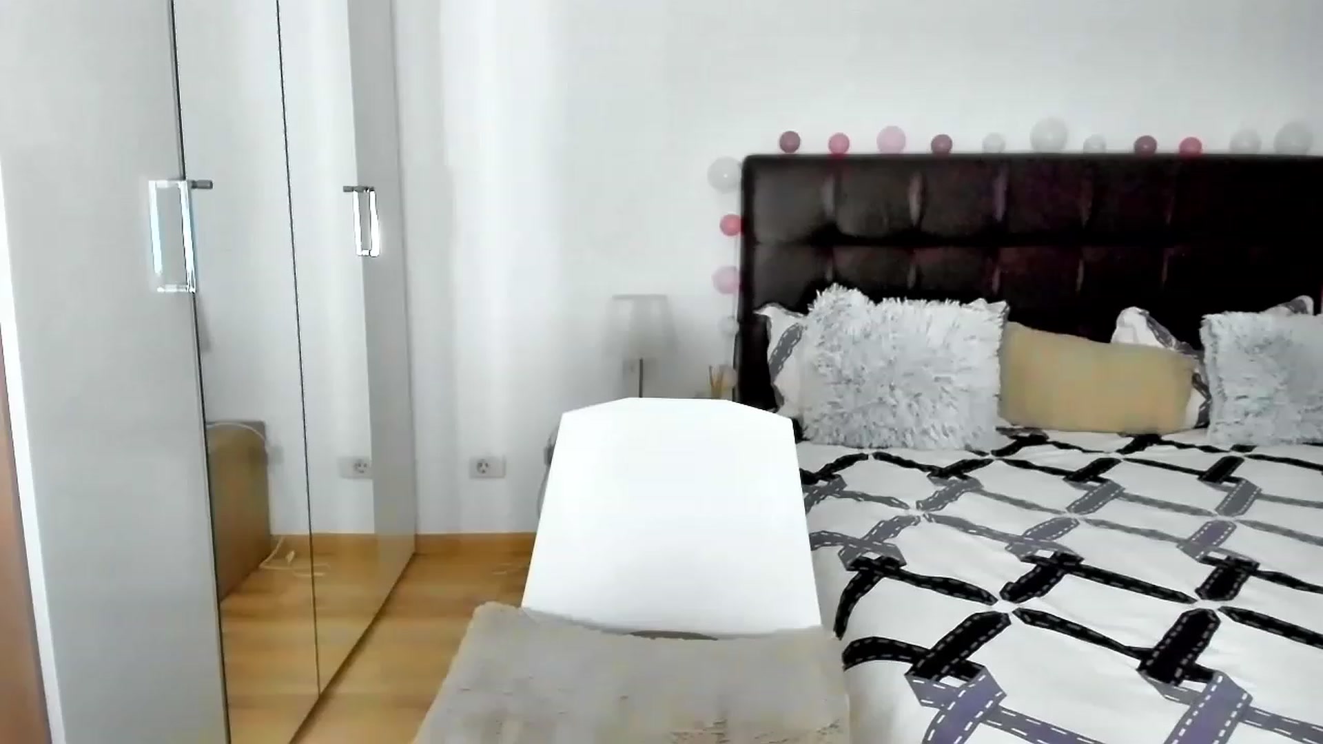 Gallery image thumbnail from Misssophiex's myfreecams stream on, 01/22/2023, 23:09 image 6 of 20