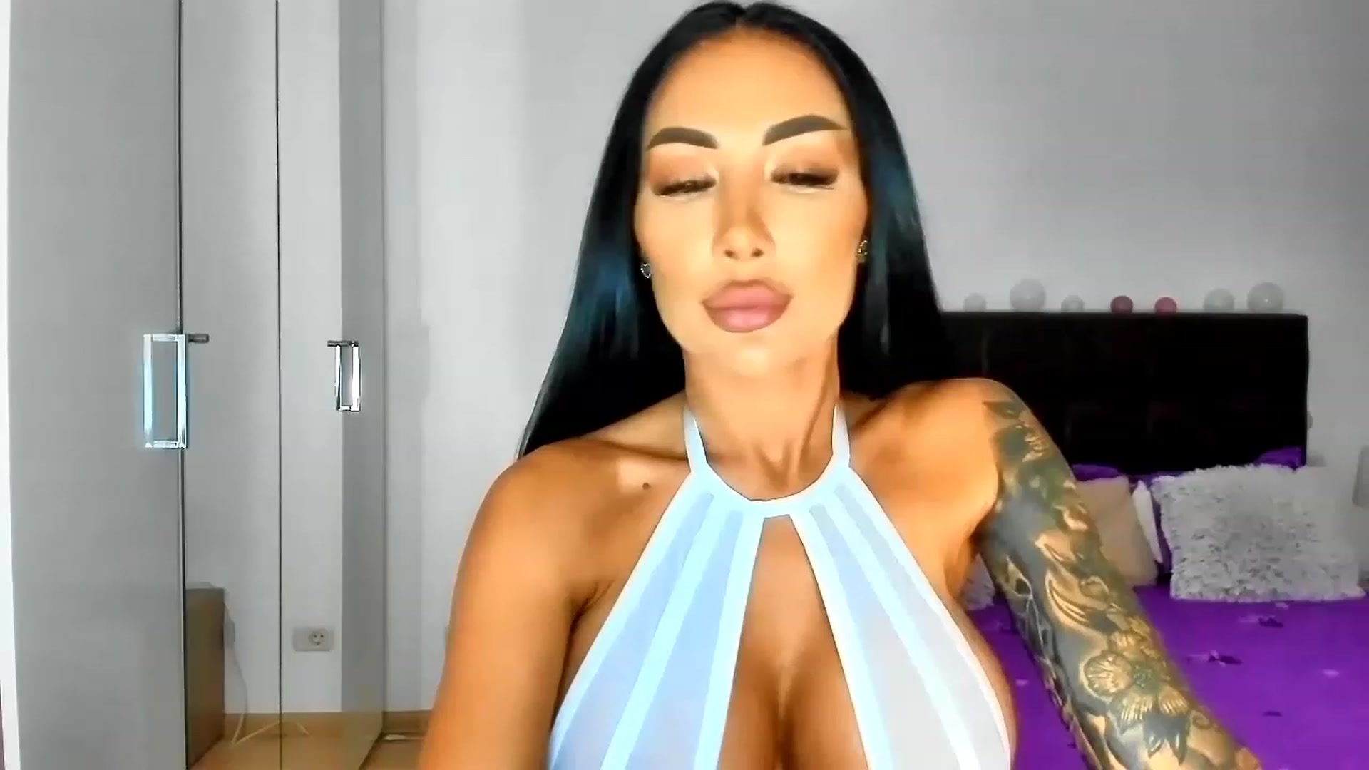 Gallery image thumbnail from Misssophiex's myfreecams stream on, 02/03/2023, 16:46 image 20 of 20