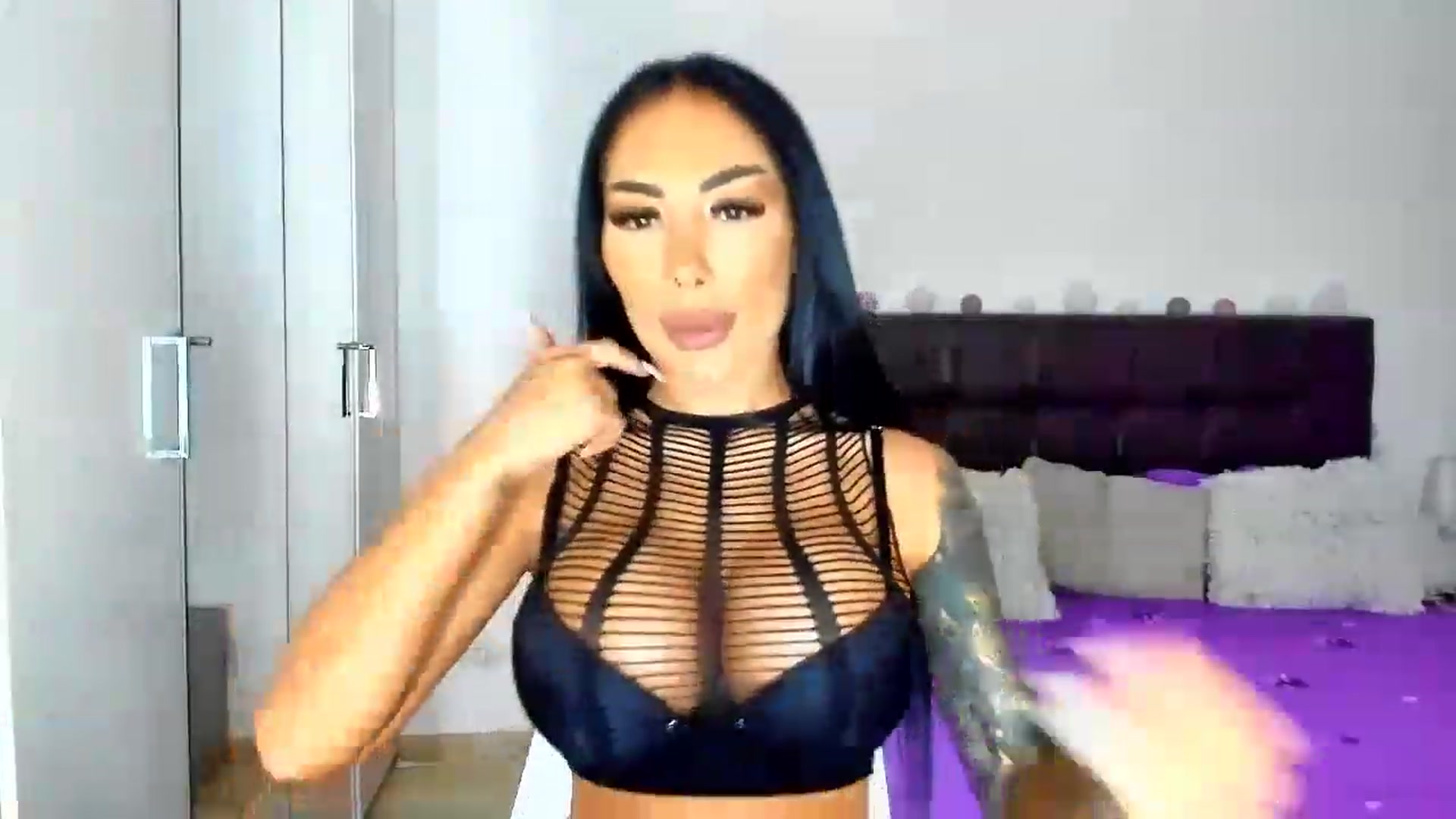 Gallery image thumbnail from Misssophiex's myfreecams stream on, 02/04/2023, 16:35 image 10 of 20