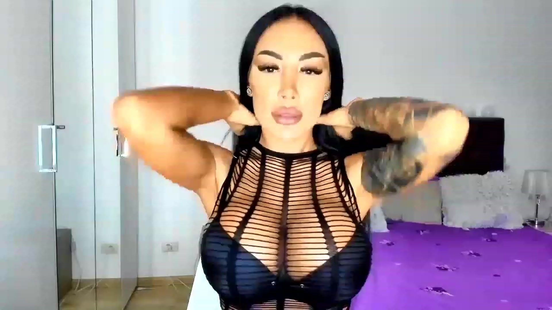 Gallery image thumbnail from Misssophiex's myfreecams stream on, 02/04/2023, 20:24 image 16 of 20