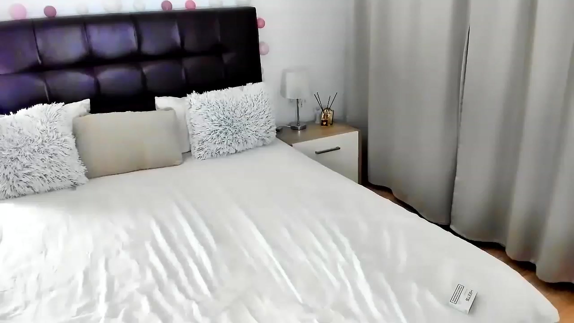 Gallery image thumbnail from Misssophiex's myfreecams stream on, 02/25/2023, 17:42 image 16 of 20