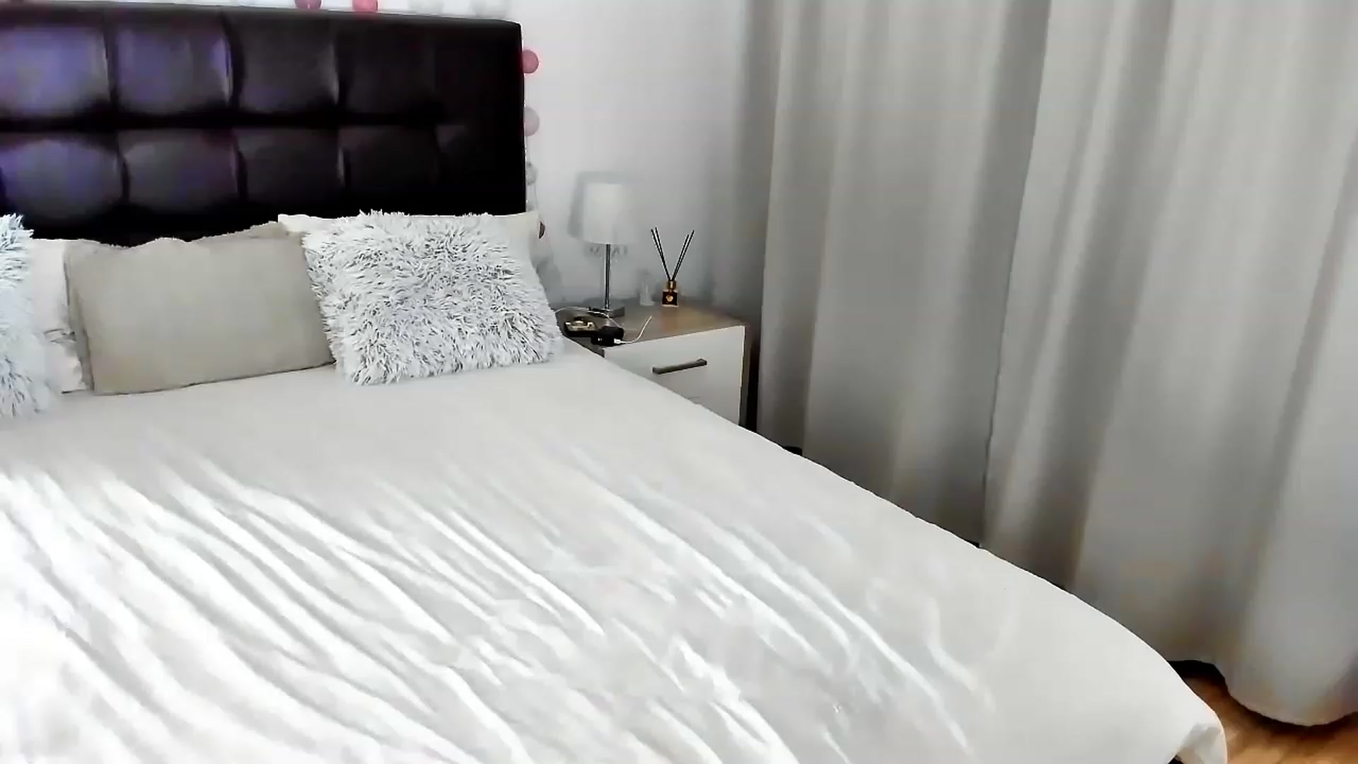 Gallery image thumbnail from Misssophiex's myfreecams stream on, 02/27/2023, 24:55 image 13 of 20
