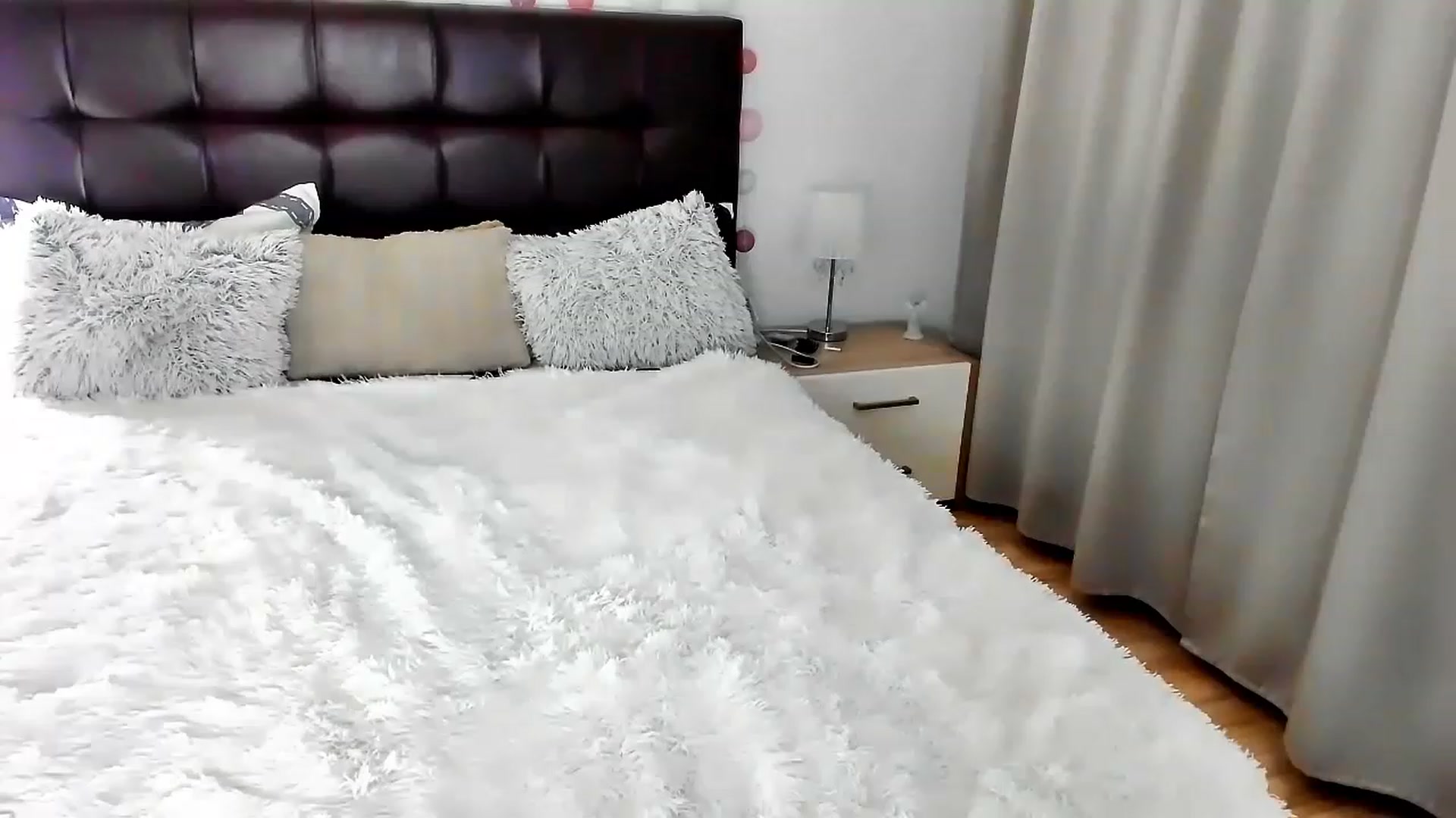 Gallery image thumbnail from Misssophiex's myfreecams stream on, 03/26/2023, 22:28 image 11 of 20