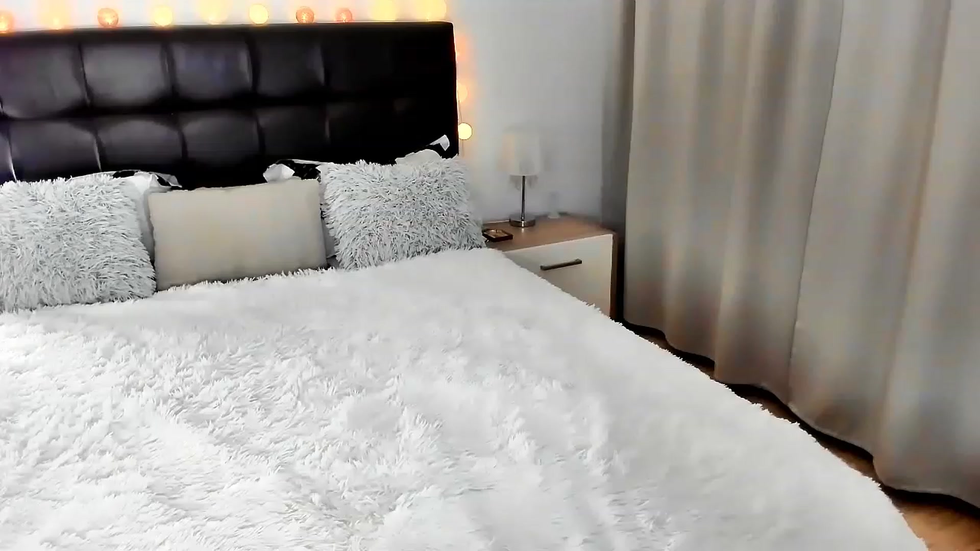 Gallery image thumbnail from Misssophiex's myfreecams stream on, 04/23/2023, 22:54 image 1 of 20