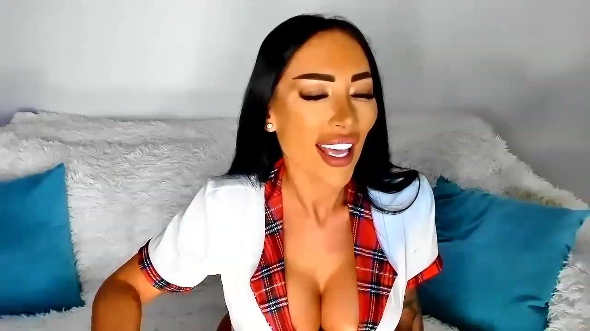 Gallery image thumbnail from Misssophiex's myfreecams stream on, 05/14/2023, 15:12 image 12 of 20