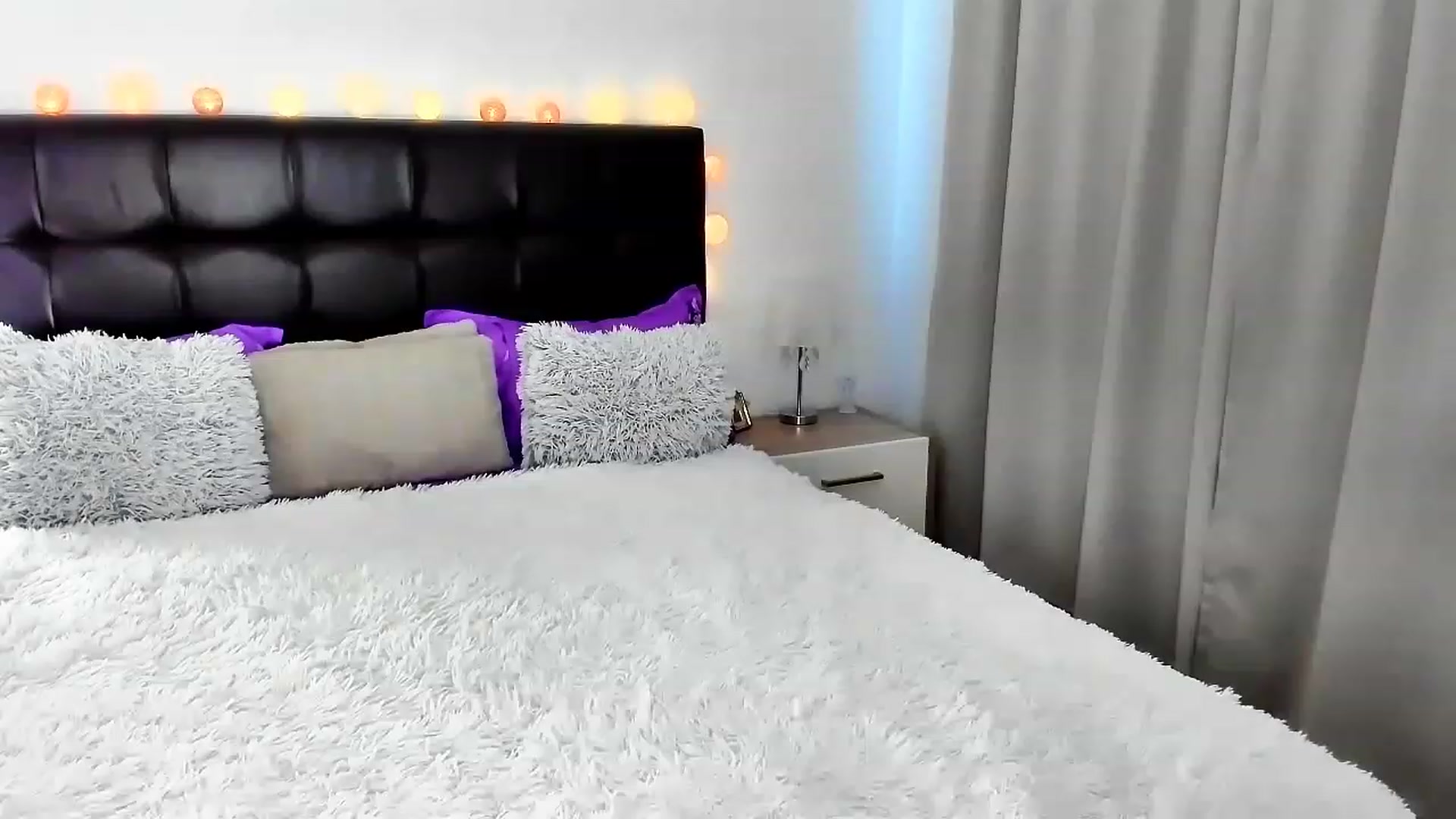 Gallery image thumbnail from Misssophiex's myfreecams stream on, 05/20/2023, 15:12 image 19 of 20