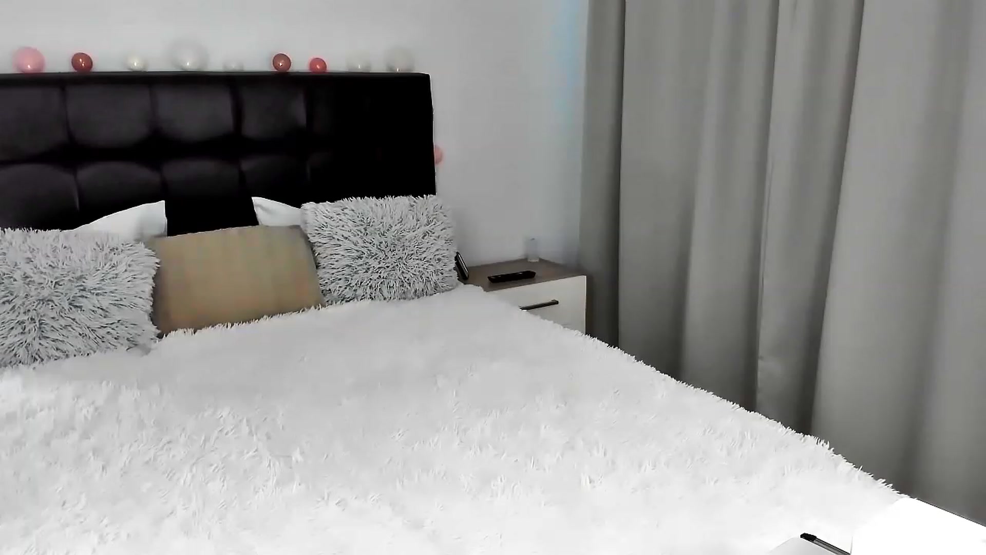 Gallery image thumbnail from Misssophiex's myfreecams stream on, 06/10/2023, 16:44 image 15 of 20