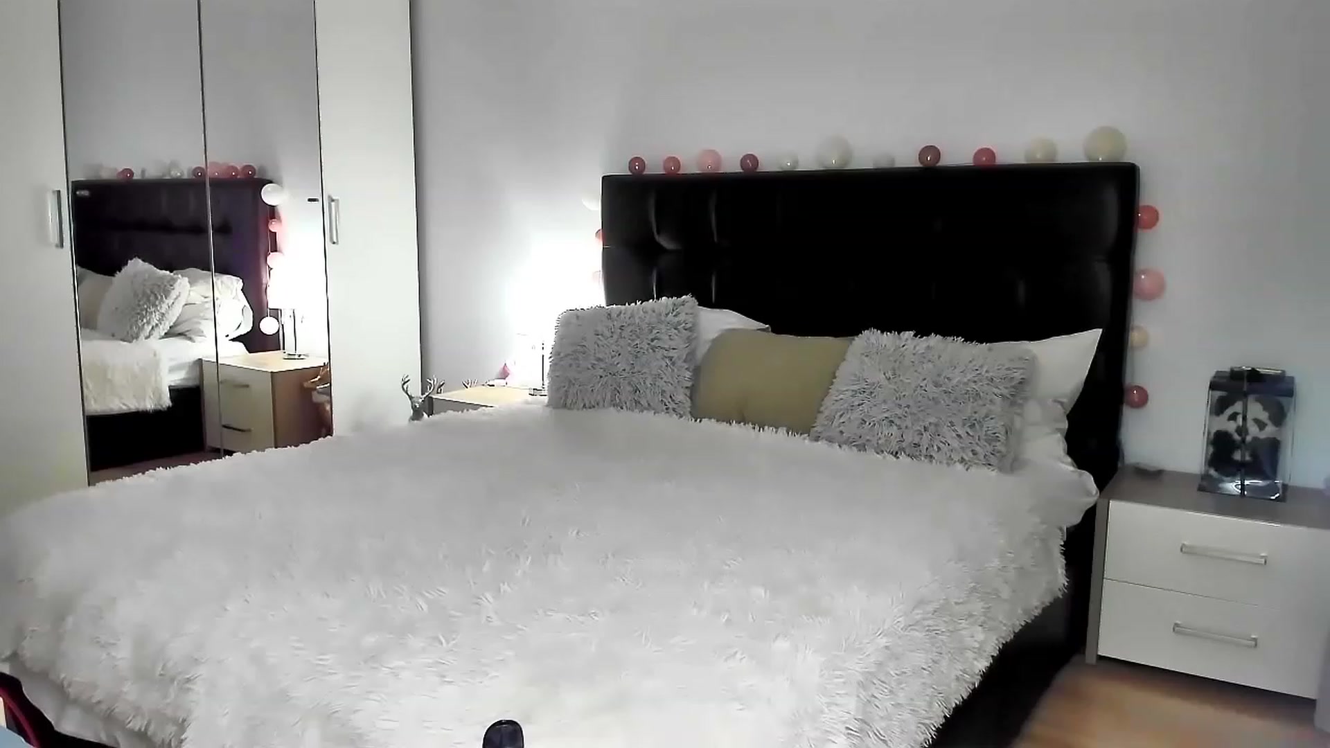 Gallery image thumbnail from Misssophiex's myfreecams stream on, 06/11/2023, 22:05 image 9 of 20