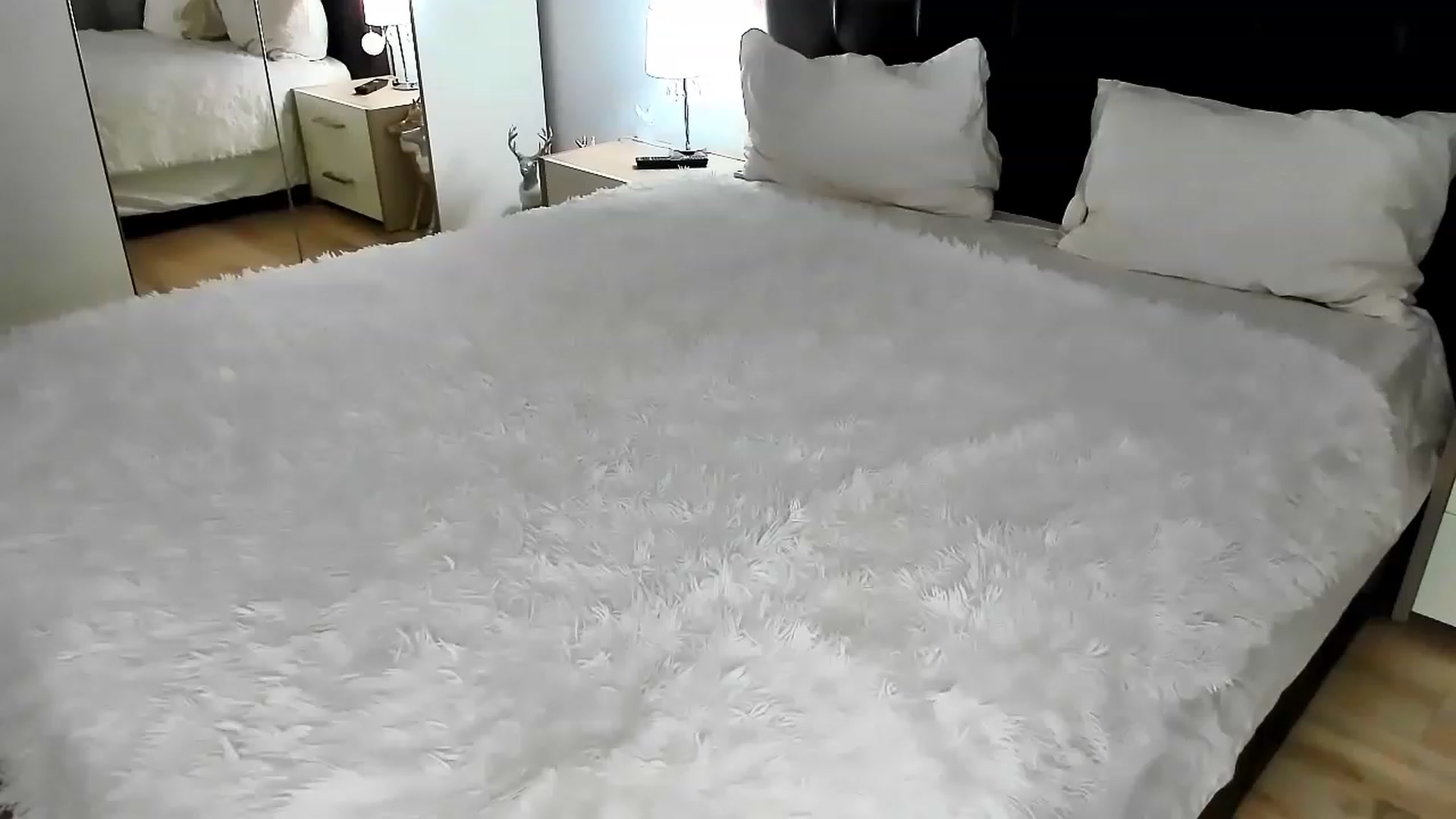 Gallery image thumbnail from Misssophiex's myfreecams stream on, 06/18/2023, 24:21 image 8 of 20
