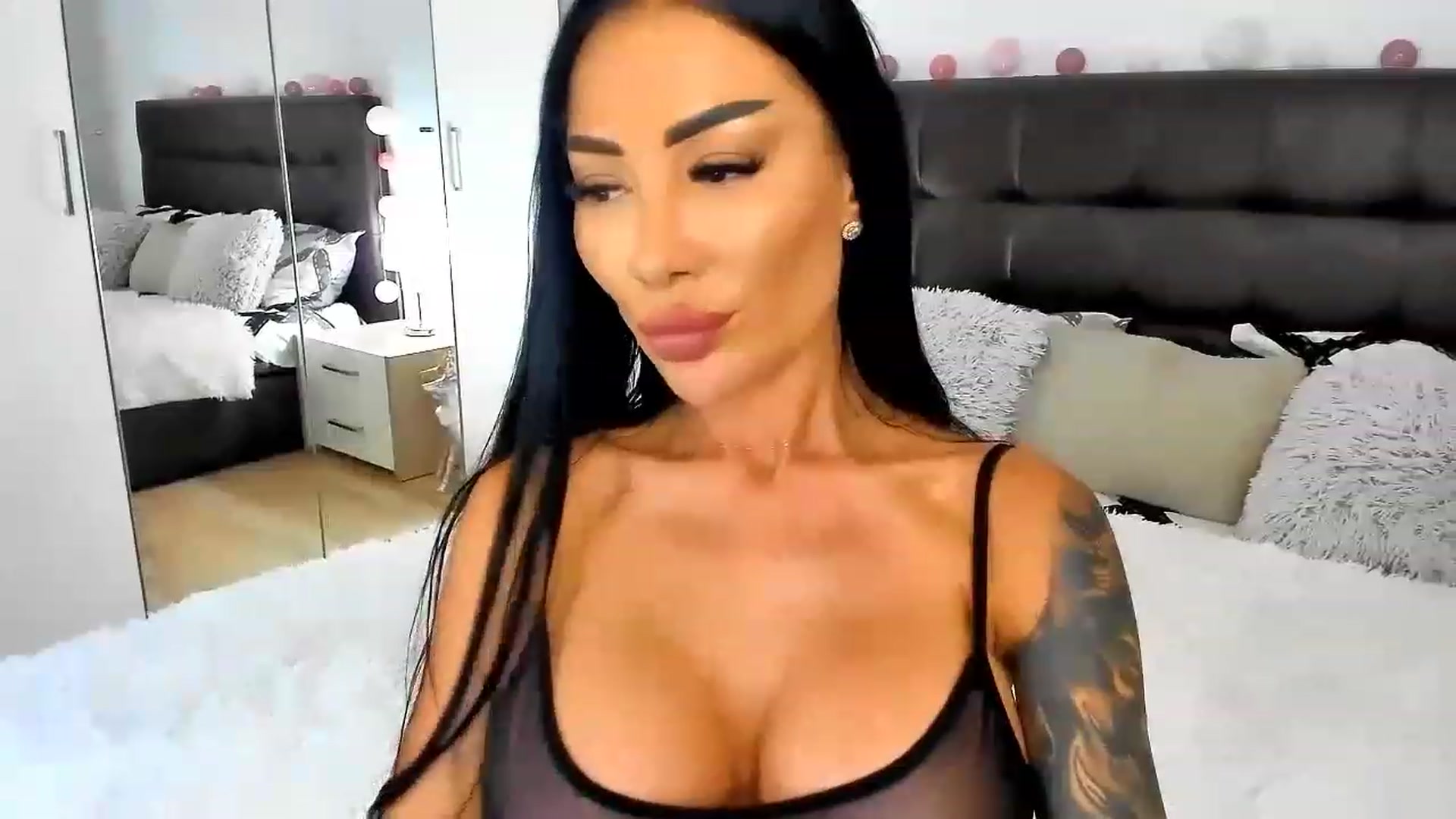 Gallery image thumbnail from Misssophiex's myfreecams stream on, 07/03/2023, 24:13 image 16 of 20