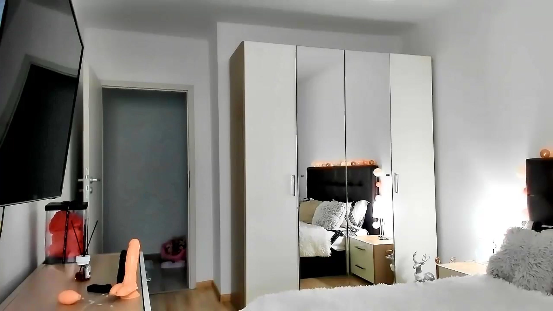 Gallery image thumbnail from Misssophiex's myfreecams stream on, 07/06/2023, 15:12 image 10 of 20