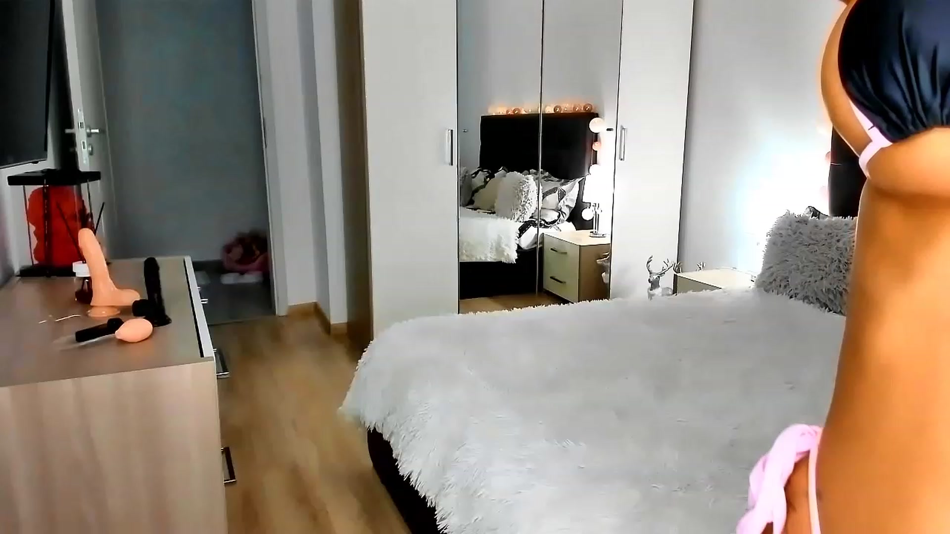 Gallery image thumbnail from Misssophiex's myfreecams stream on, 07/07/2023, 15:12 image 1 of 20