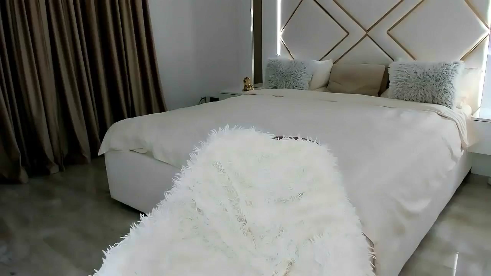 Gallery image thumbnail from Misssophiex's myfreecams stream on, 09/18/2023, 22:41 image 13 of 20