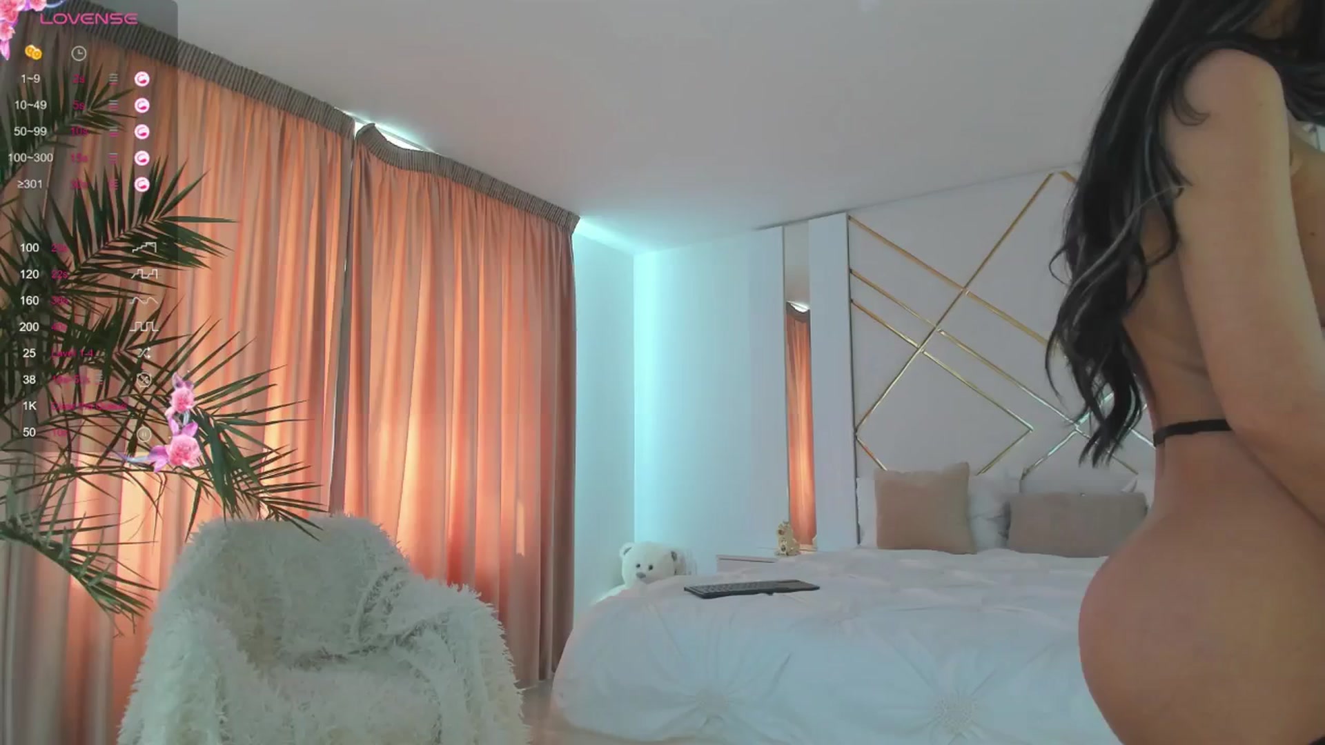 Gallery image thumbnail from Misssophiex's myfreecams stream on, 05/12/2024, 10:47 image 11 of 20