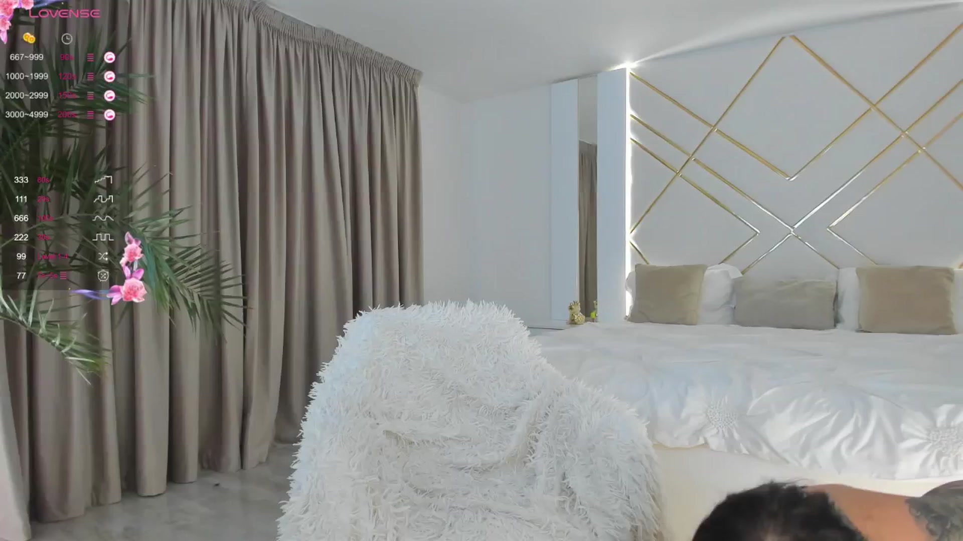 Gallery image thumbnail from Misssophiex's myfreecams stream on, 05/18/2024, 18:38 image 13 of 20