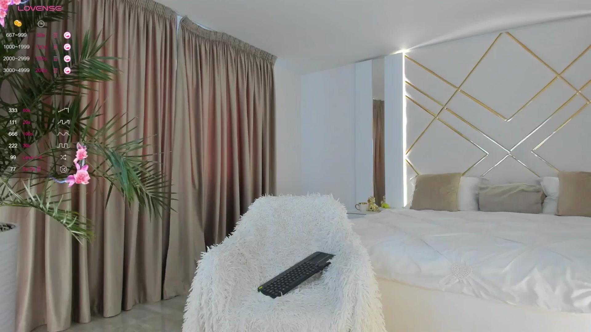 Gallery image thumbnail from Misssophiex's myfreecams stream on, 05/20/2024, 17:38 image 9 of 20