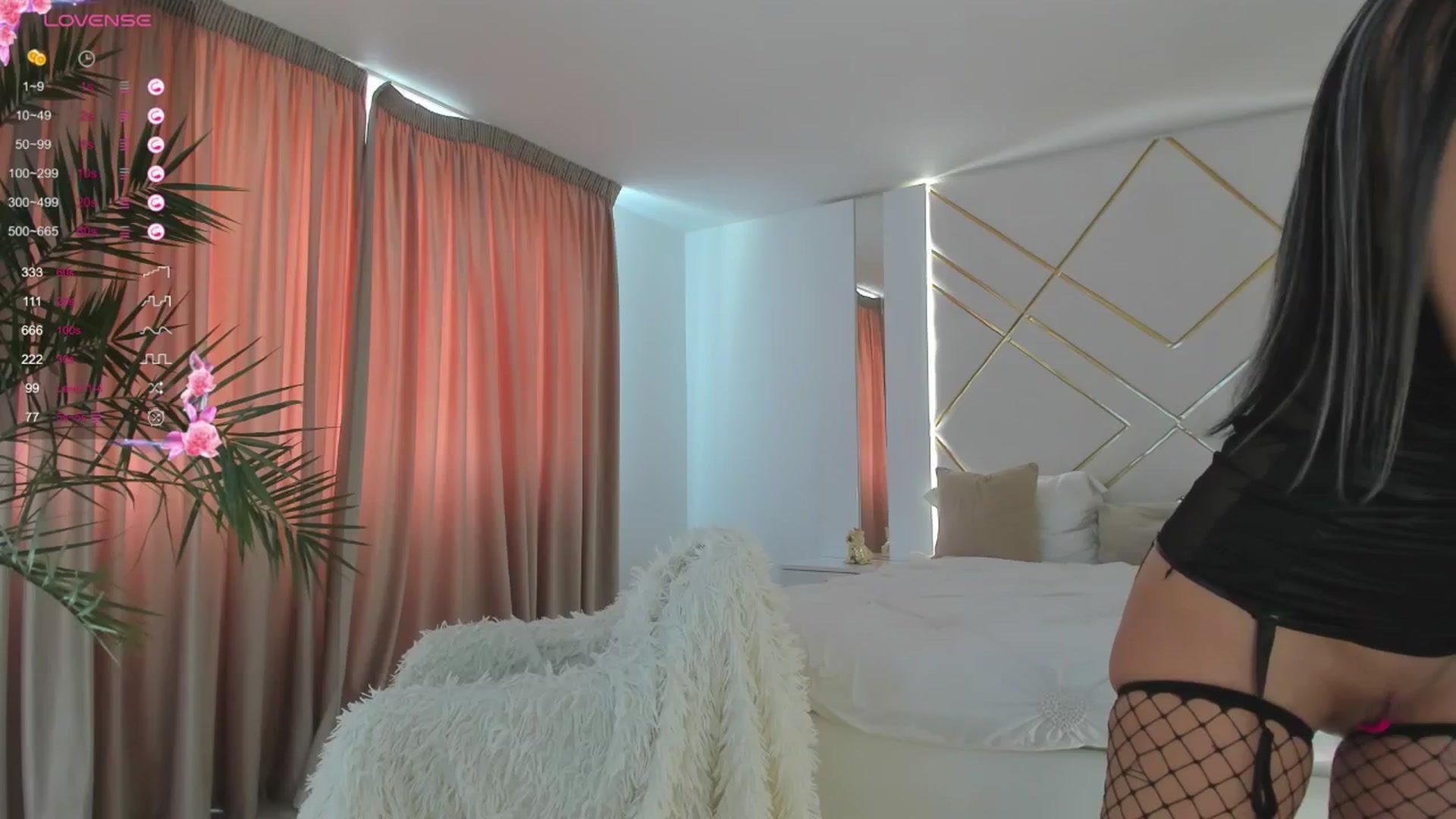 Gallery image thumbnail from Misssophiex's myfreecams stream on, 05/31/2024, 15:28 image 10 of 20