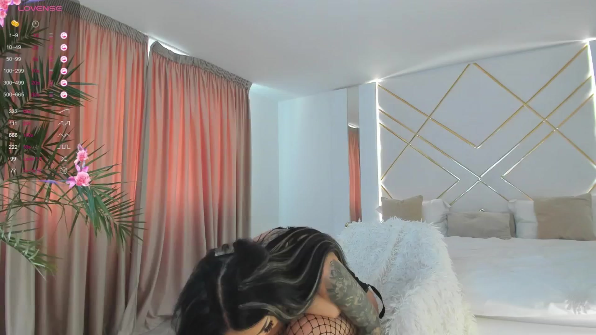 Gallery image thumbnail from Misssophiex's myfreecams stream on, 05/31/2024, 16:50 image 12 of 20