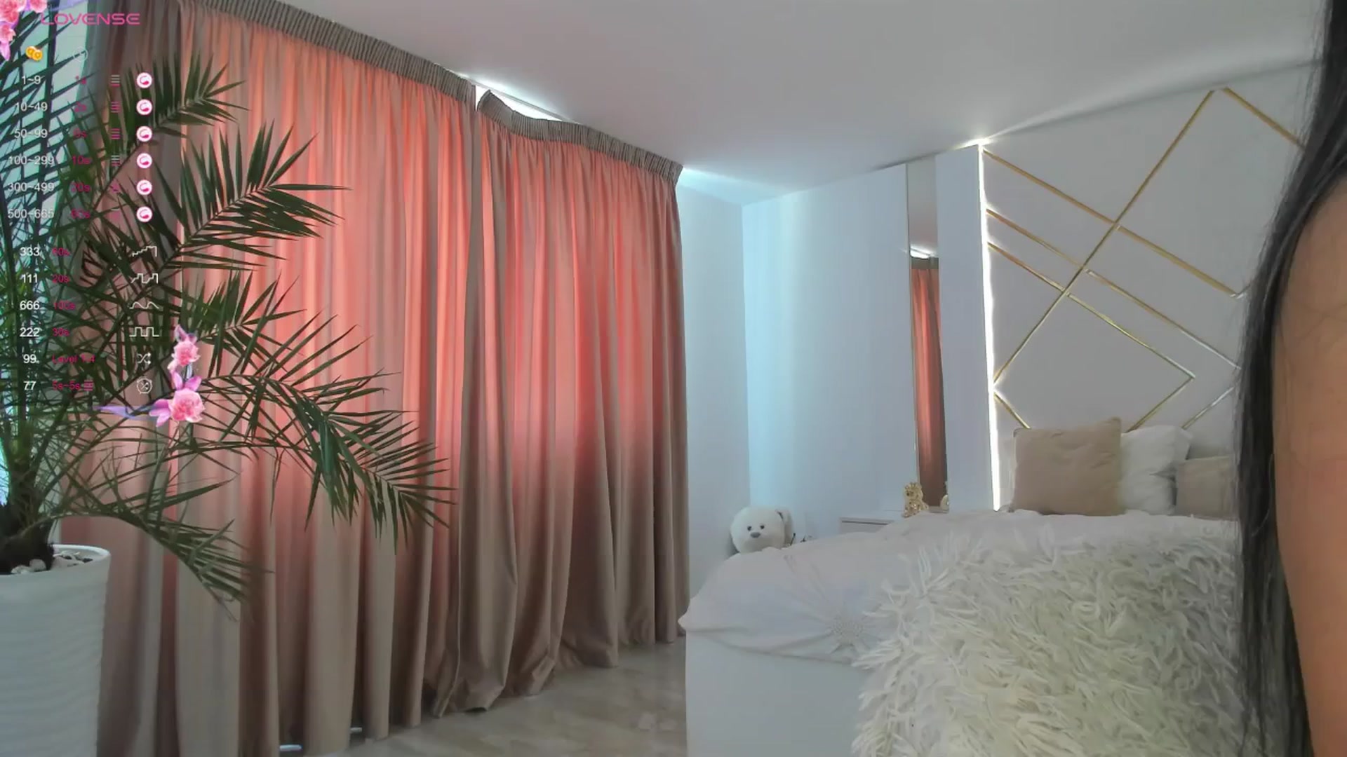 Gallery image thumbnail from Misssophiex's myfreecams stream on, 06/17/2024, 16:33 image 1 of 20