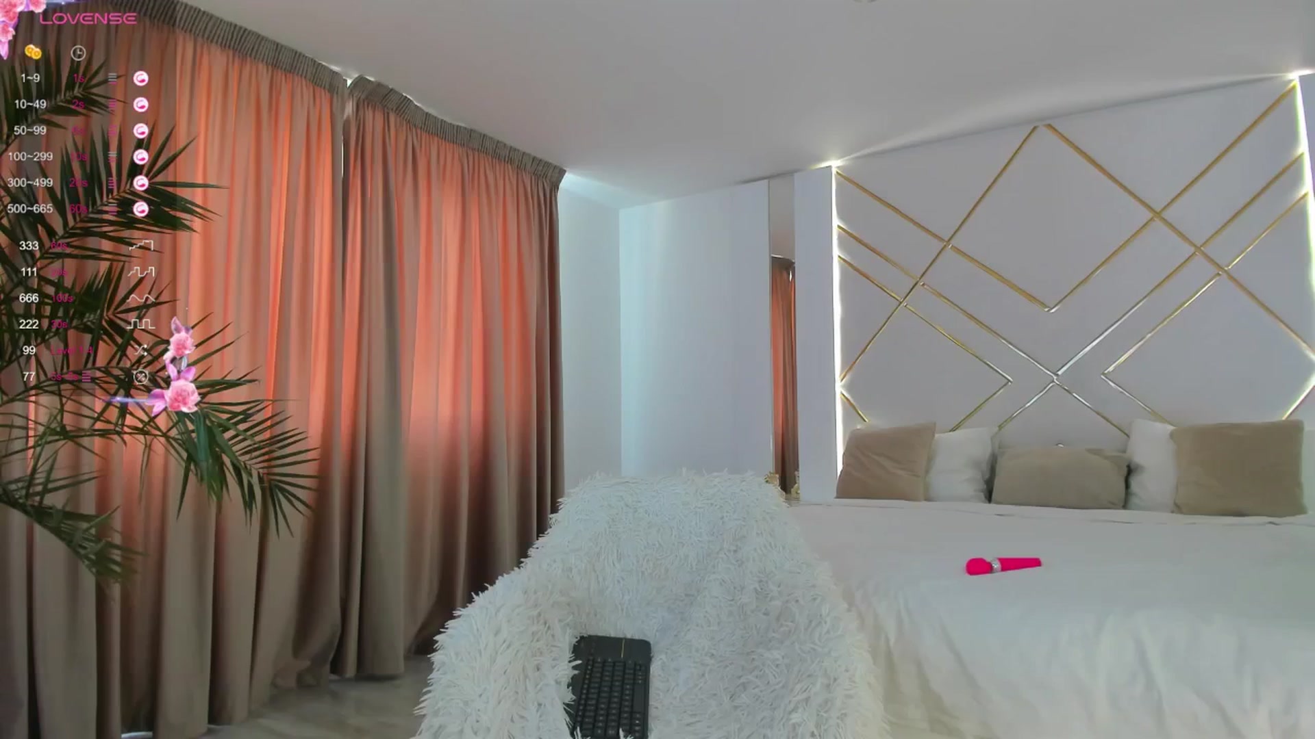 Gallery image thumbnail from Misssophiex's myfreecams stream on, 06/20/2024, 15:52 image 14 of 20