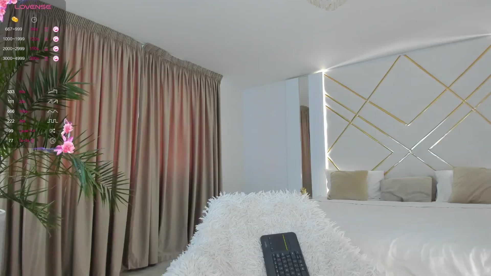 Gallery image thumbnail from Misssophiex's myfreecams stream on, 06/21/2024, 18:15 image 13 of 20