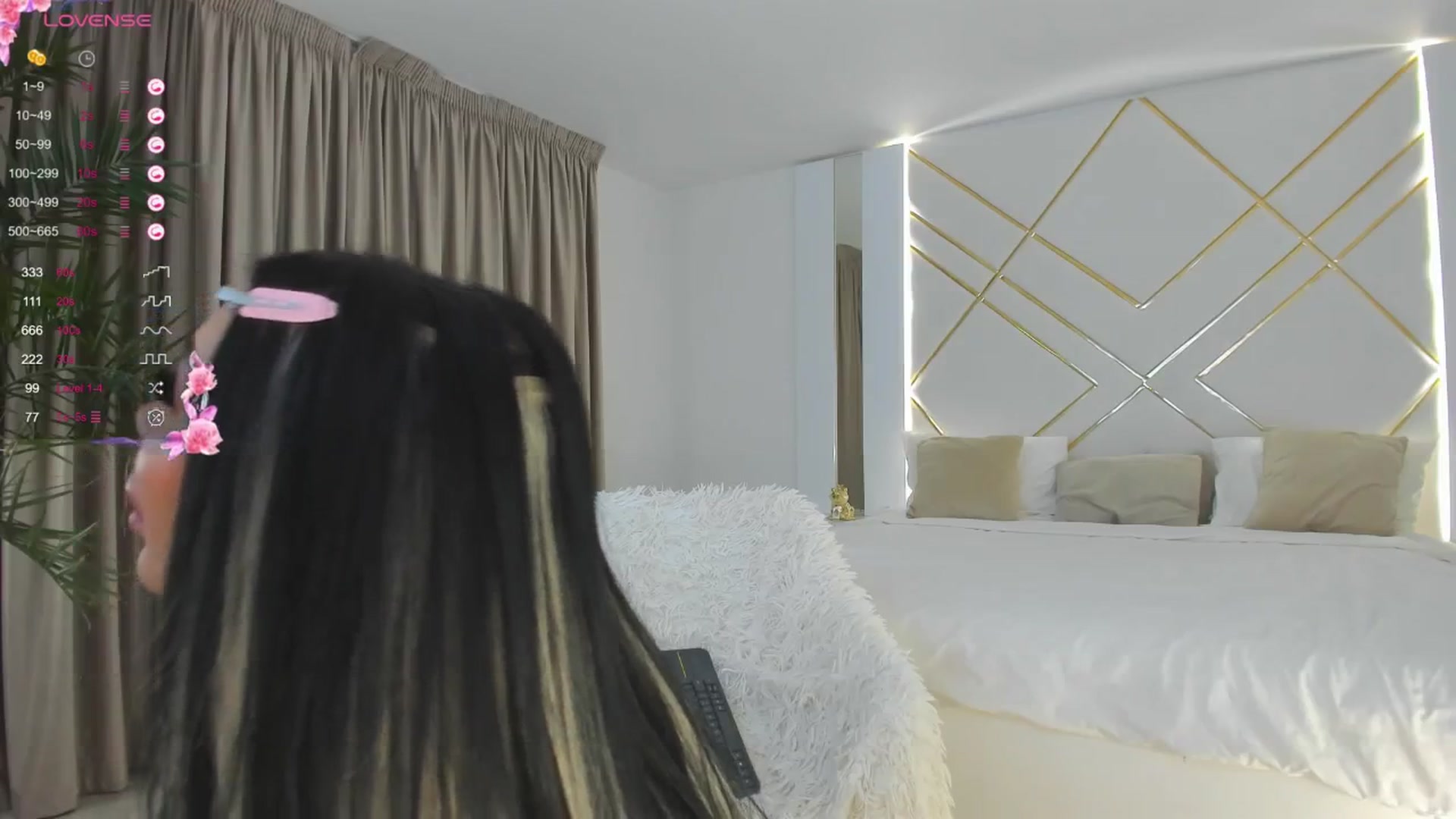 Gallery image thumbnail from Misssophiex's myfreecams stream on, 06/21/2024, 19:10 image 13 of 20