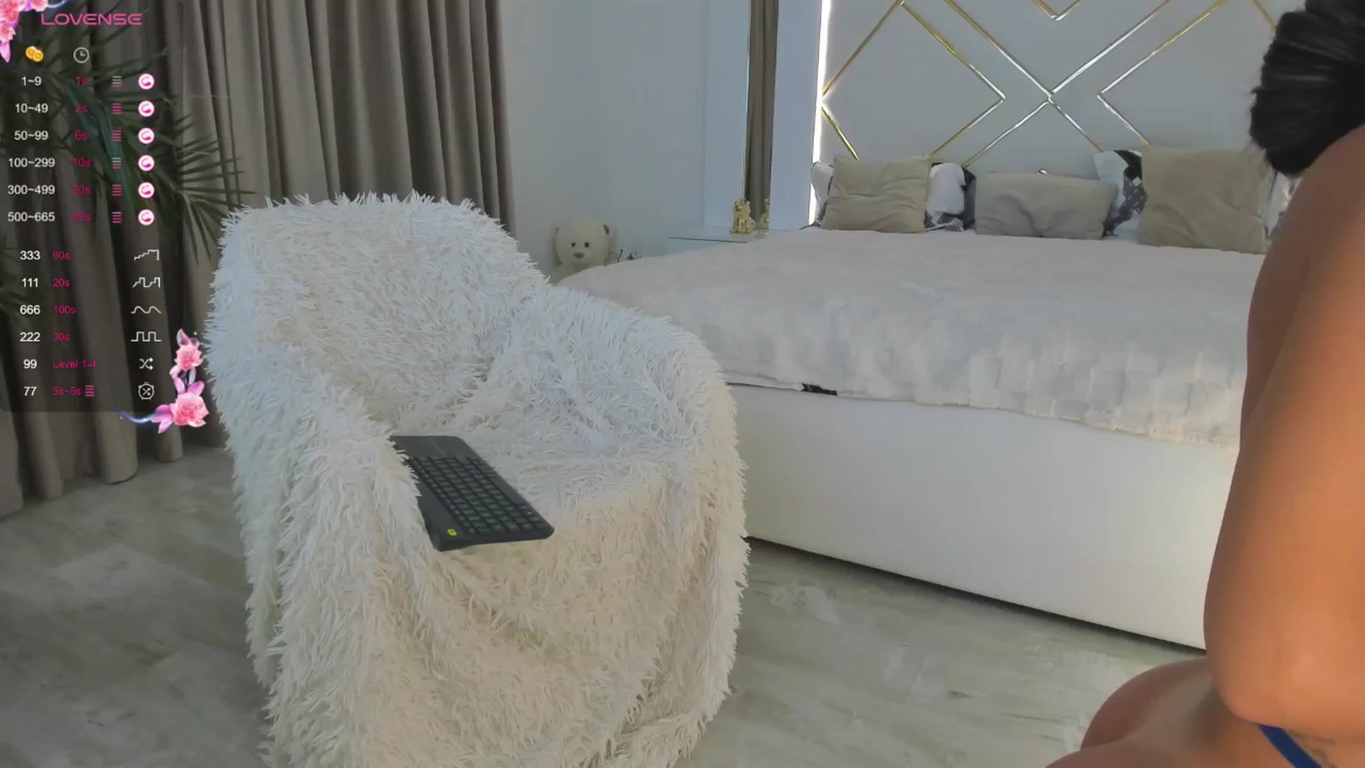 Gallery image thumbnail from Misssophiex's myfreecams stream on, 06/28/2024, 19:37 image 2 of 20