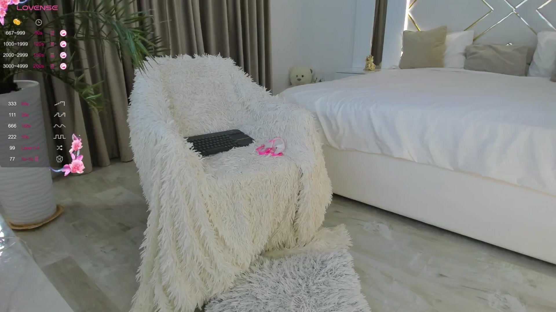 Gallery image thumbnail from Misssophiex's myfreecams stream on, 07/24/2024, 20:15 image 16 of 20