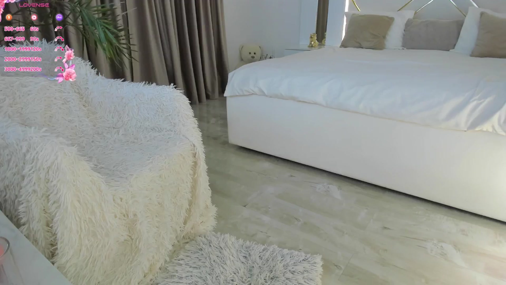 Gallery image thumbnail from Misssophiex's myfreecams stream on, 09/25/2024, 19:15 image 12 of 20