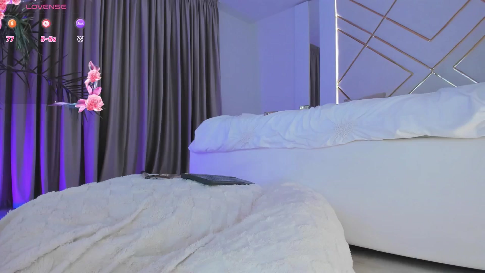 Gallery image thumbnail from Misssophiex's myfreecams stream on, 10/21/2024, 16:53 image 15 of 20