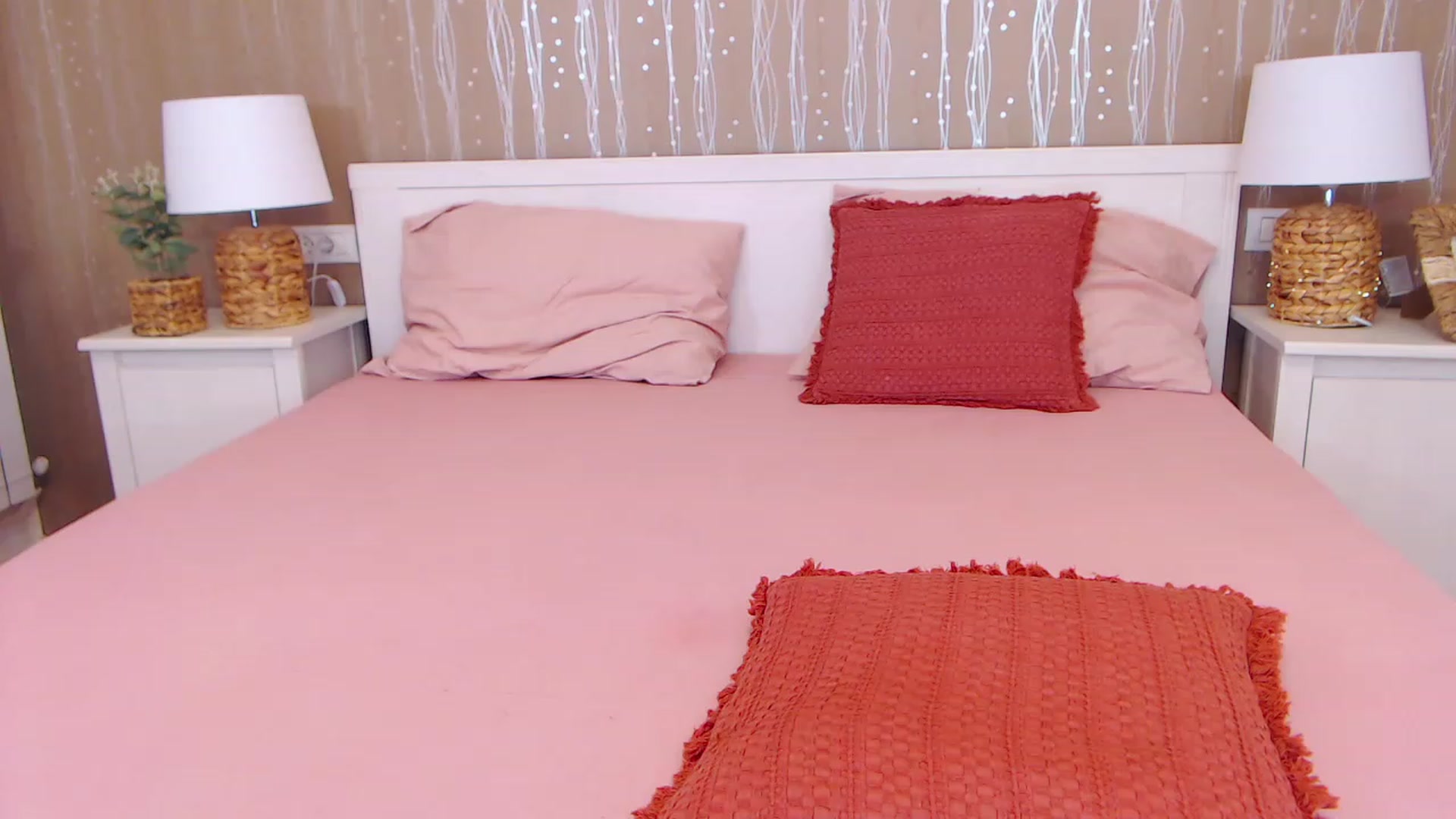 Gallery image thumbnail from MissyHot000's myfreecams stream on, 02/22/2023, 09:49 image 7 of 20