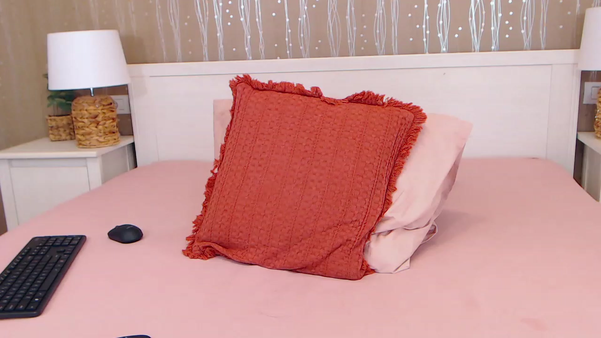 Gallery image thumbnail from MissyHot000's myfreecams stream on, 03/24/2023, 10:15 image 19 of 20
