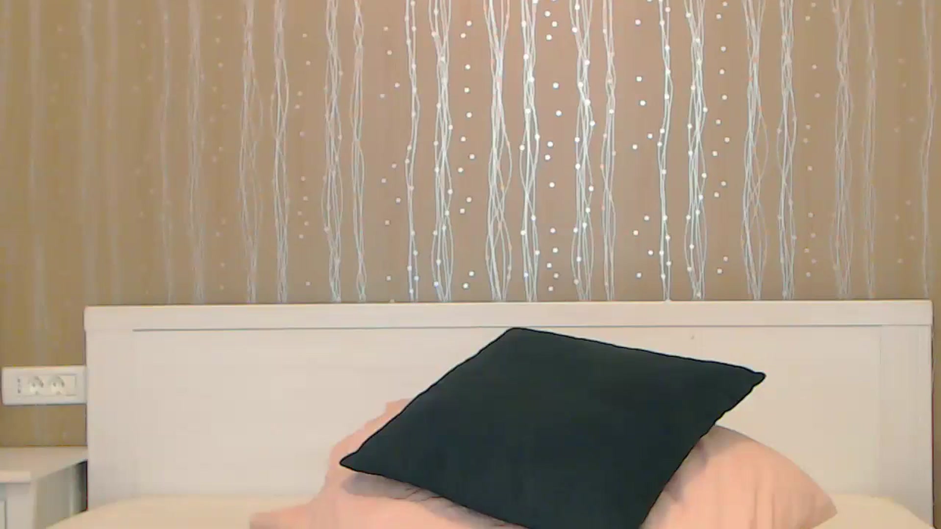 Gallery image thumbnail from MissyHot000's myfreecams stream on, 12/04/2023, 13:42 image 10 of 20