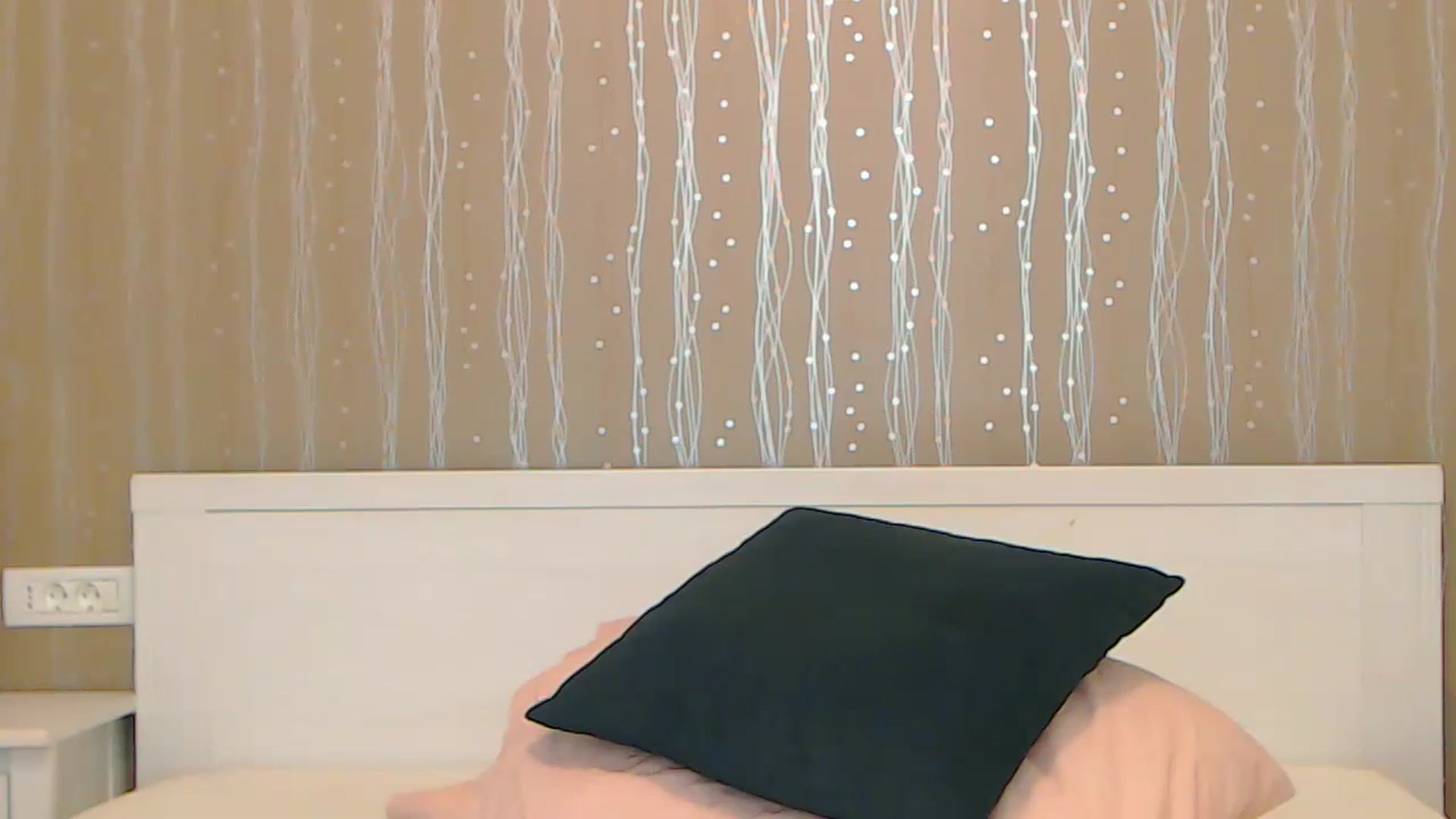 Gallery image thumbnail from MissyHot000's myfreecams stream on, 12/04/2023, 13:42 image 14 of 20