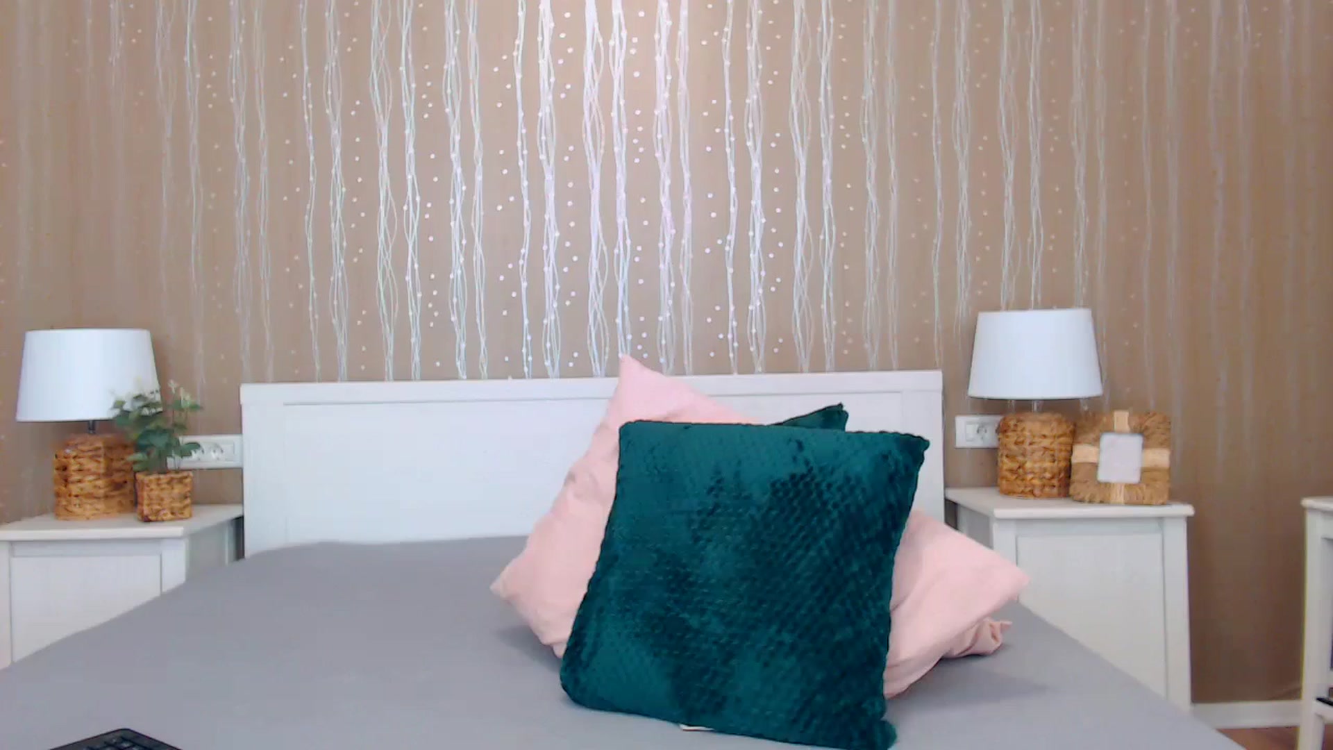 Gallery image thumbnail from MissyHot000's myfreecams stream on, 01/15/2024, 14:11 image 6 of 20