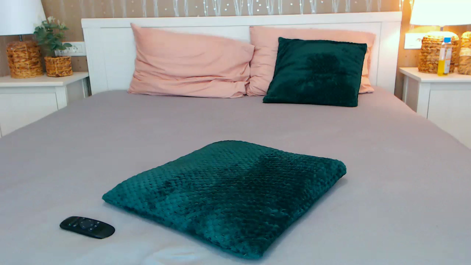 Gallery image thumbnail from MissyHot000's myfreecams stream on, 02/15/2024, 13:41 image 10 of 20