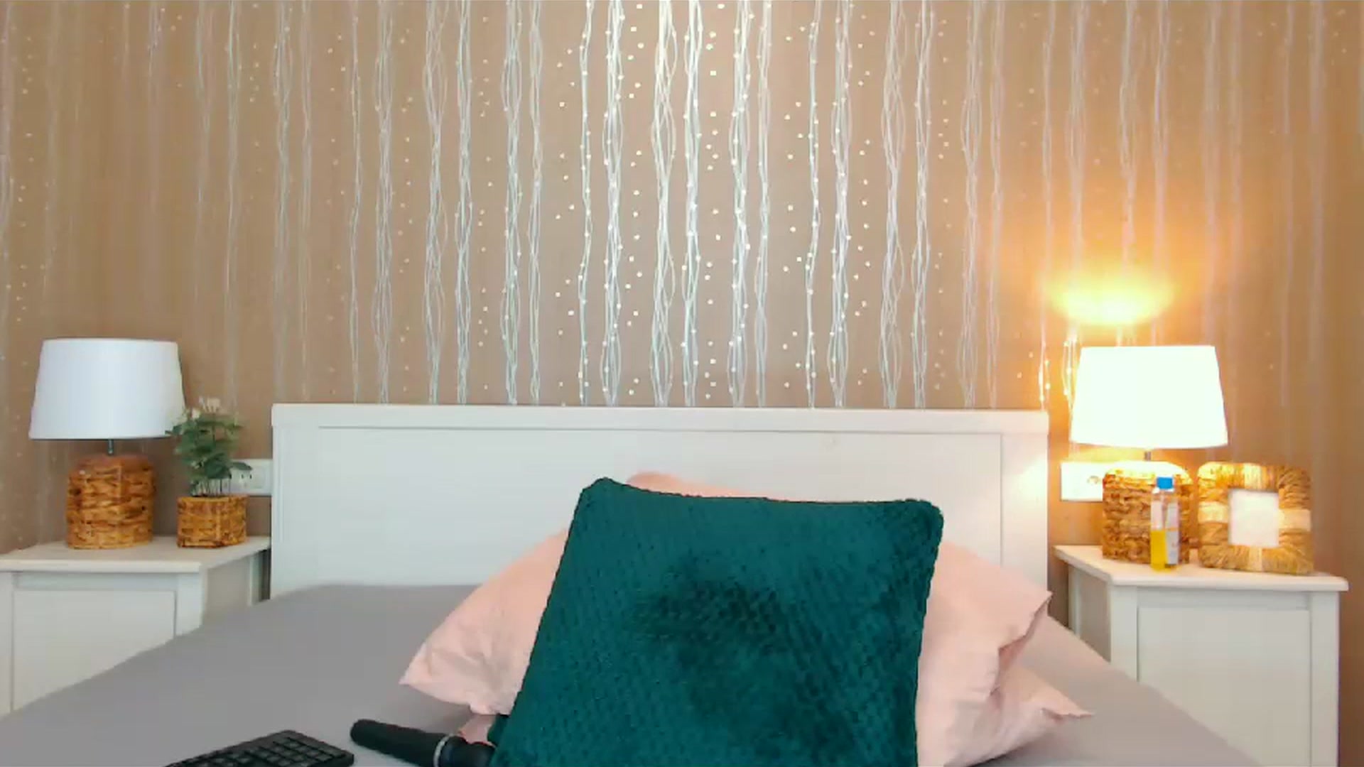 Gallery image thumbnail from MissyHot000's myfreecams stream on, 02/19/2024, 13:26 image 7 of 20