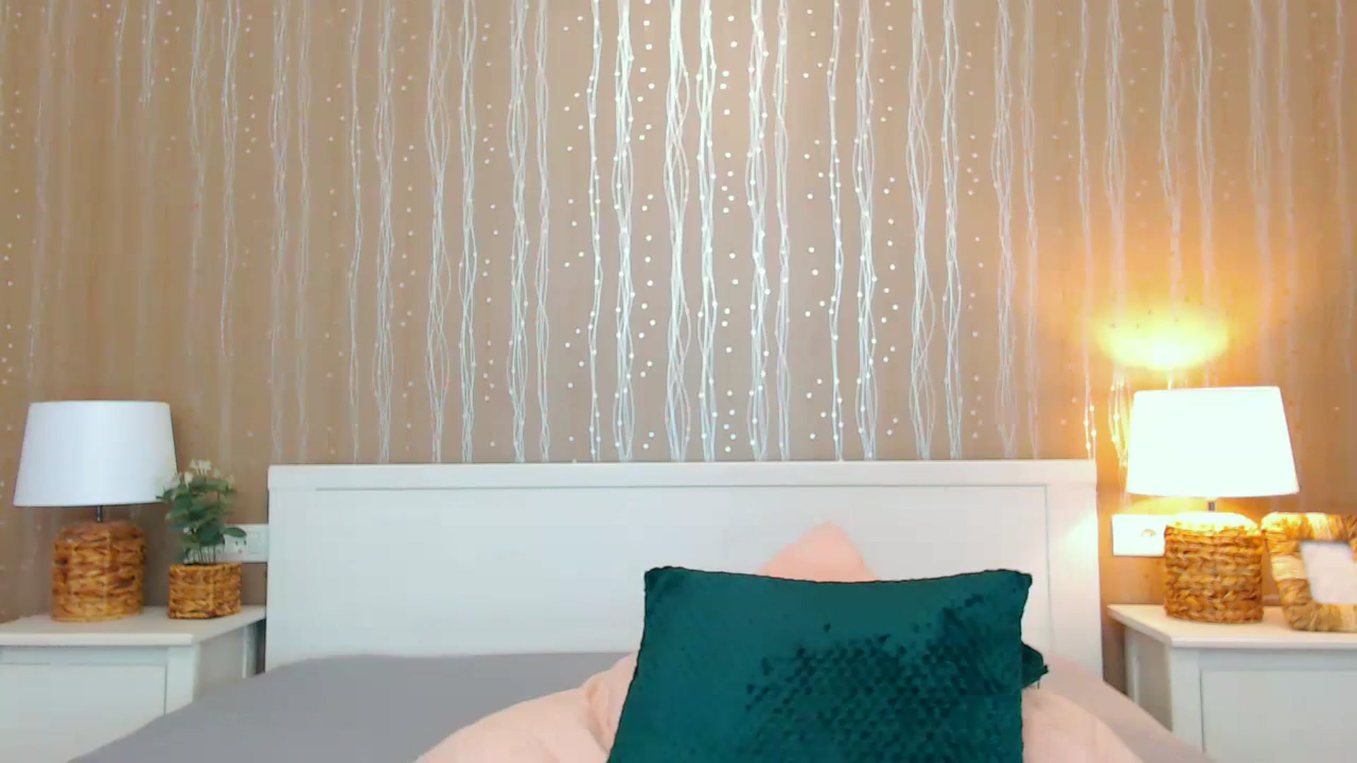 Gallery image thumbnail from MissyHot000's myfreecams stream on, 02/27/2024, 13:37 image 12 of 20