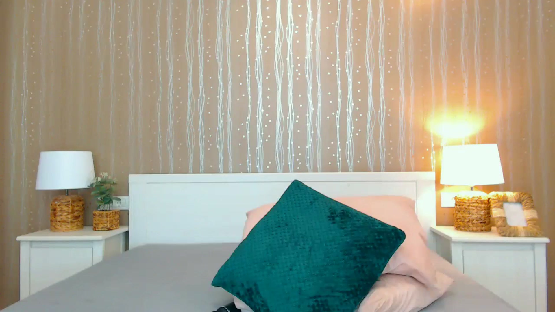 Gallery image thumbnail from MissyHot000's myfreecams stream on, 03/06/2024, 13:03 image 12 of 20